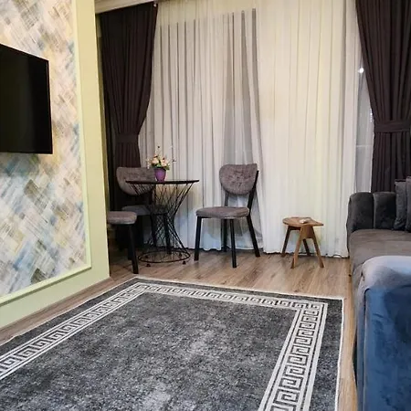 Apartment Modern Cozy Osmanbey Apartment, Metro Convenience *