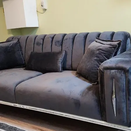 Modern Cozy Osmanbey Apartment, Metro Convenience *